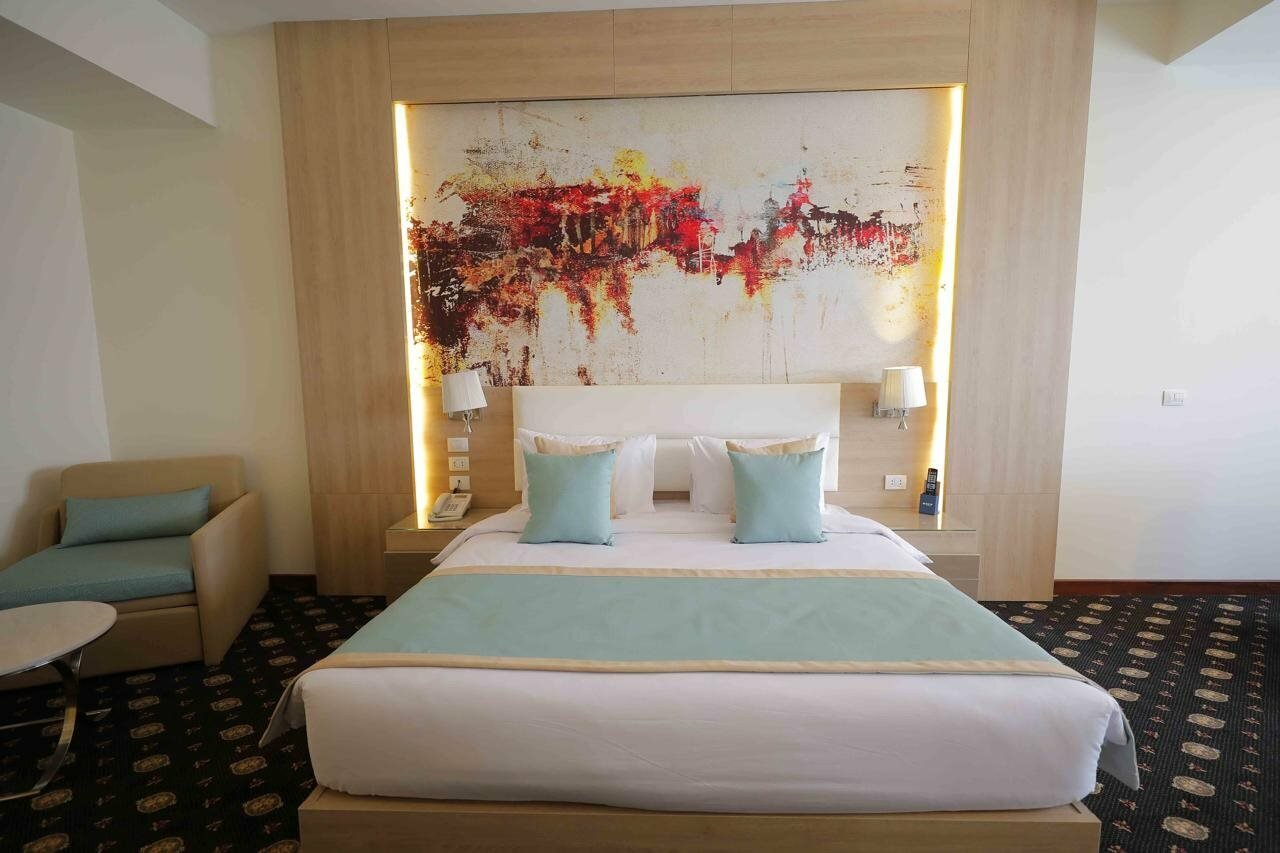 Фото Tolip Gardens Hotel