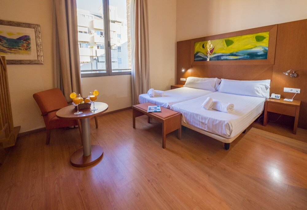 Фото Dwo Valencia