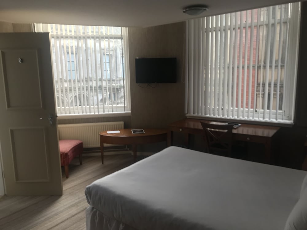 Фото Sir Thomas Hotel