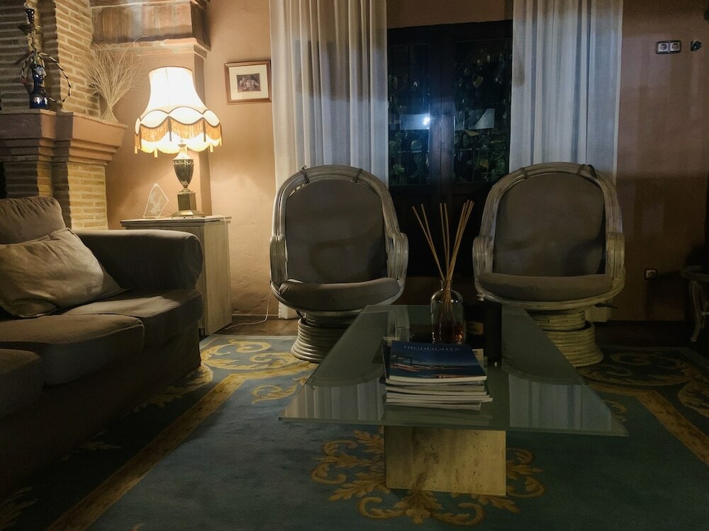 Фото Hotel Los Jarales