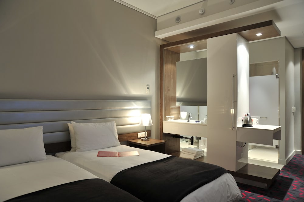 Фото Park Inn Sandton