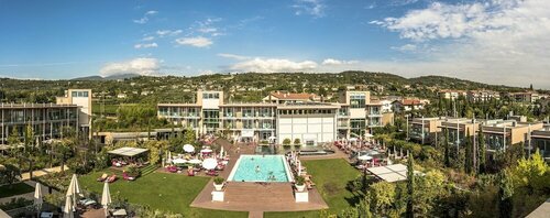 Гостиница Aqualux Hotel Spa Suite & Terme Bardolino в Бардолине