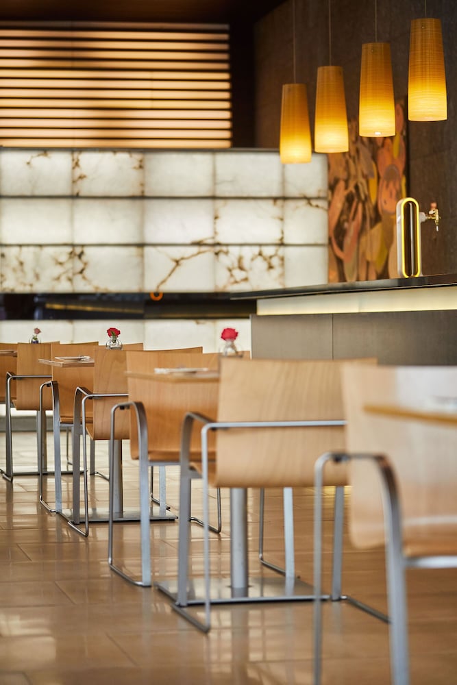 Фото Hotel Silken Puerta de Valencia