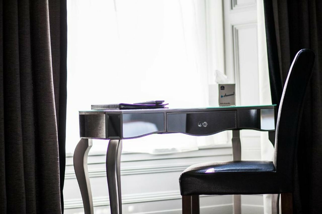 Фото Best Western Edinburgh South Braid Hills Hotel