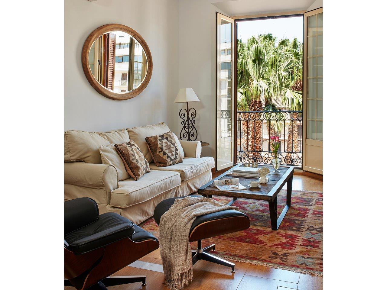 Фото Lodgingmalaga Plaza de la Constitución