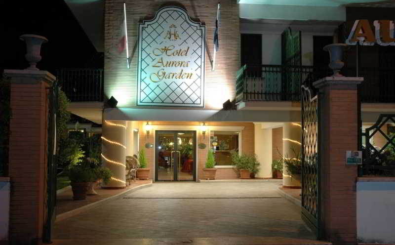 Фото Aurora Garden Hotel