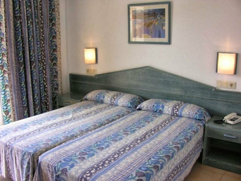 Фото Hotel Alondra