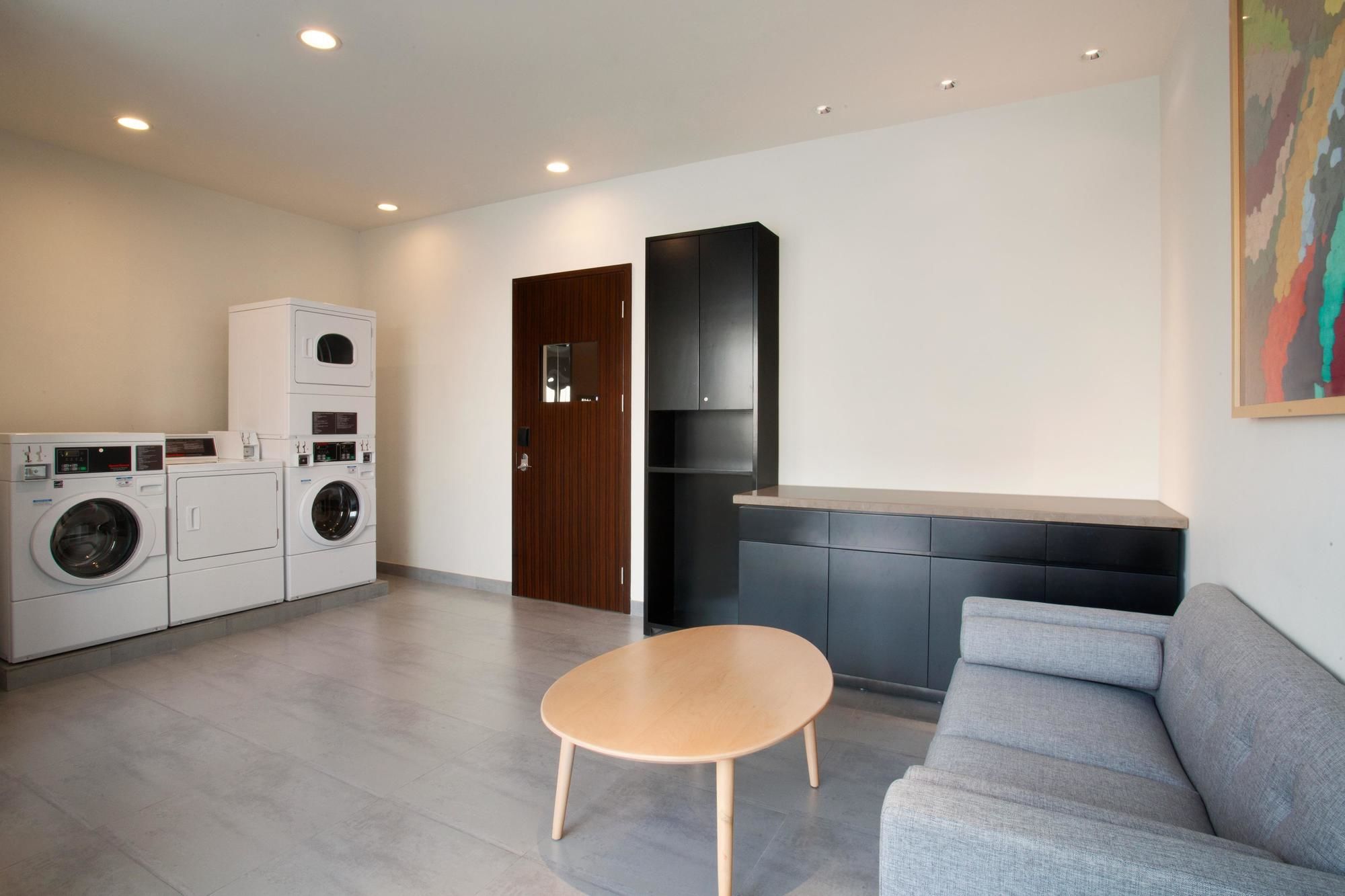 Фото Hilton Garden Inn Shenzhen Bao'an