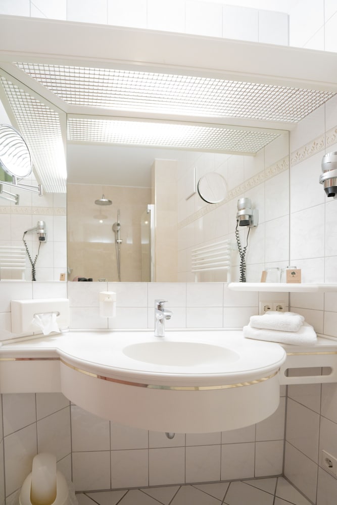 Фото Hotel Adler