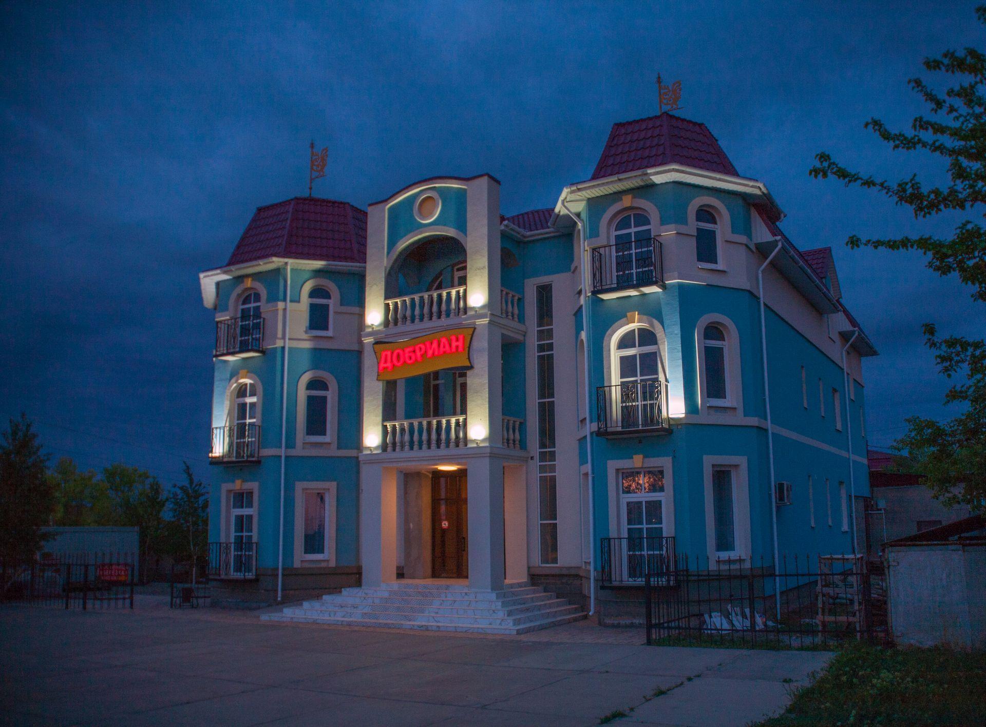 Фото отеля 1