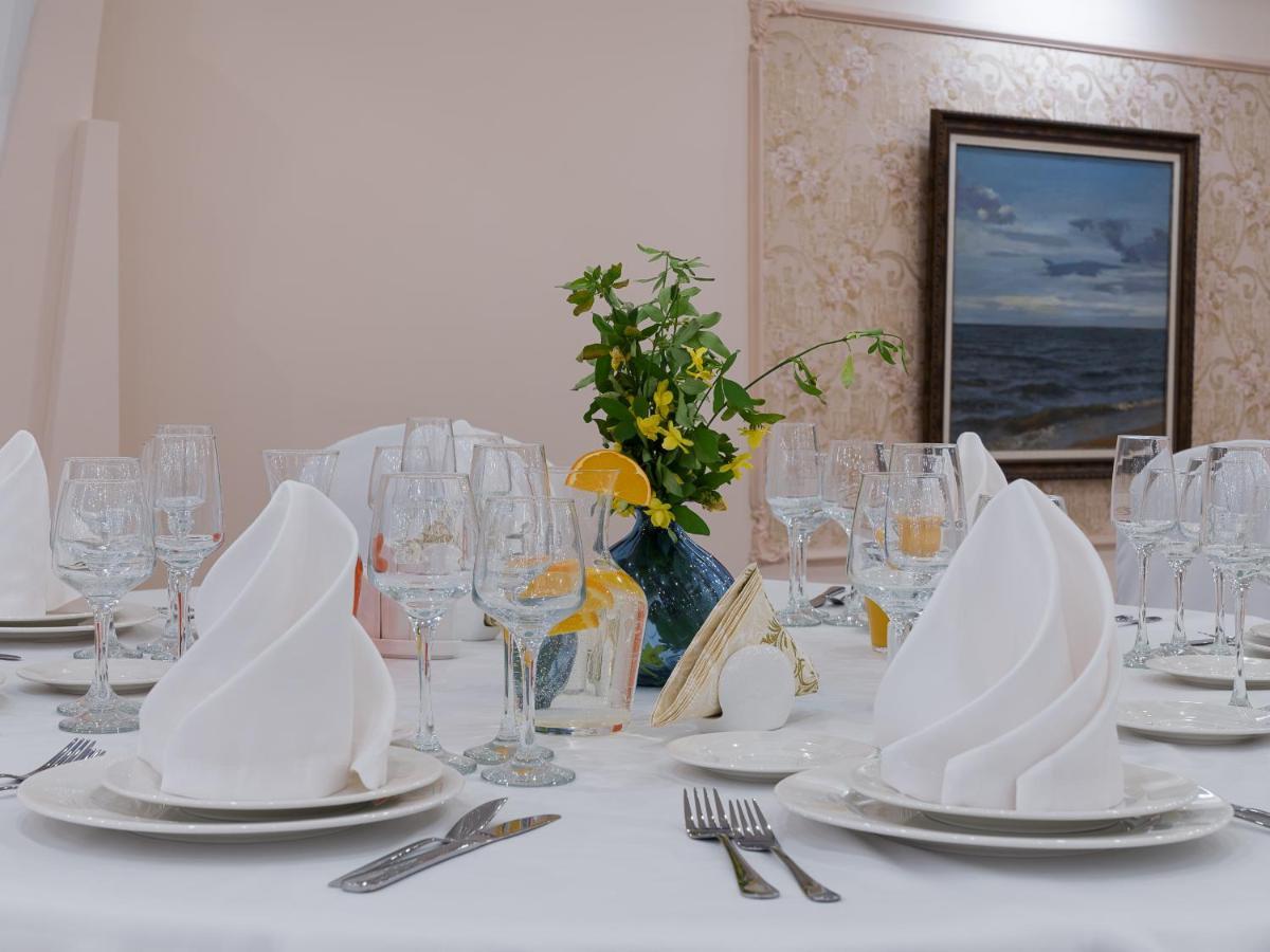 Фото Золотой дельфин