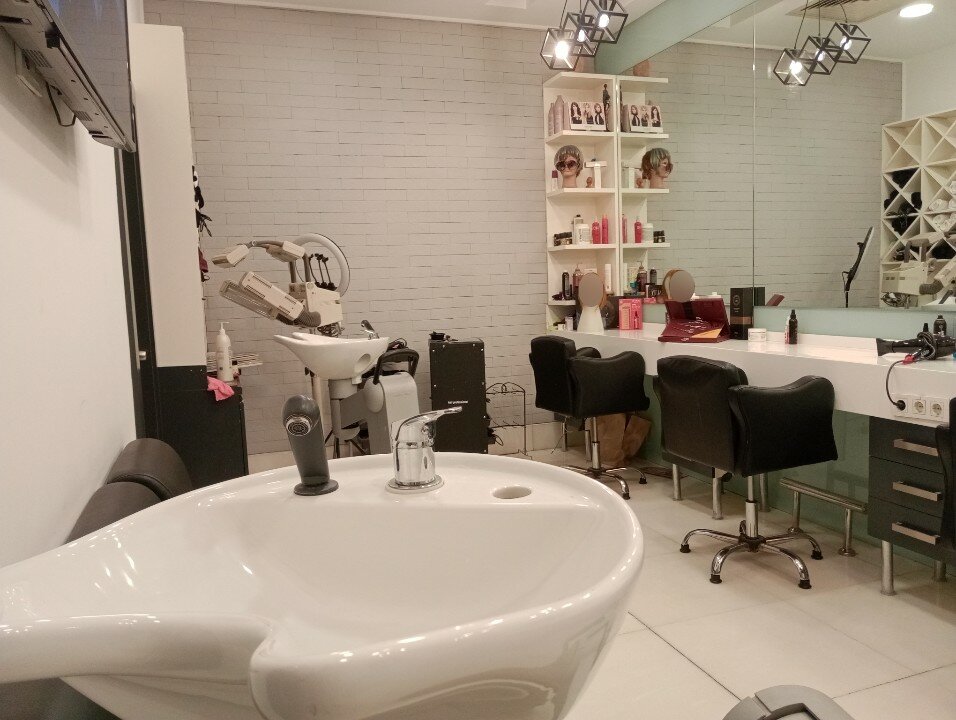 Sz Hairdresser