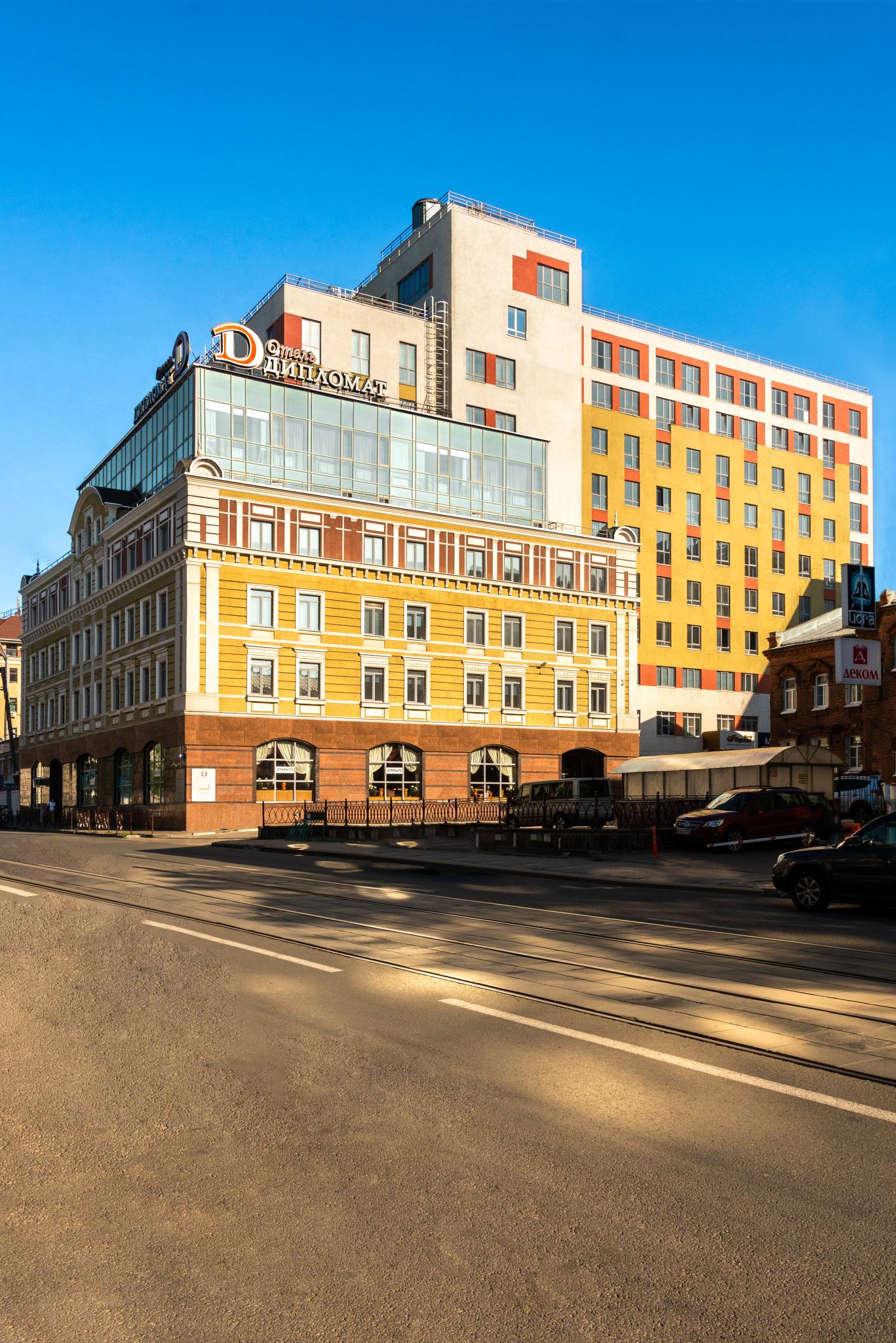 Фото Дипломат