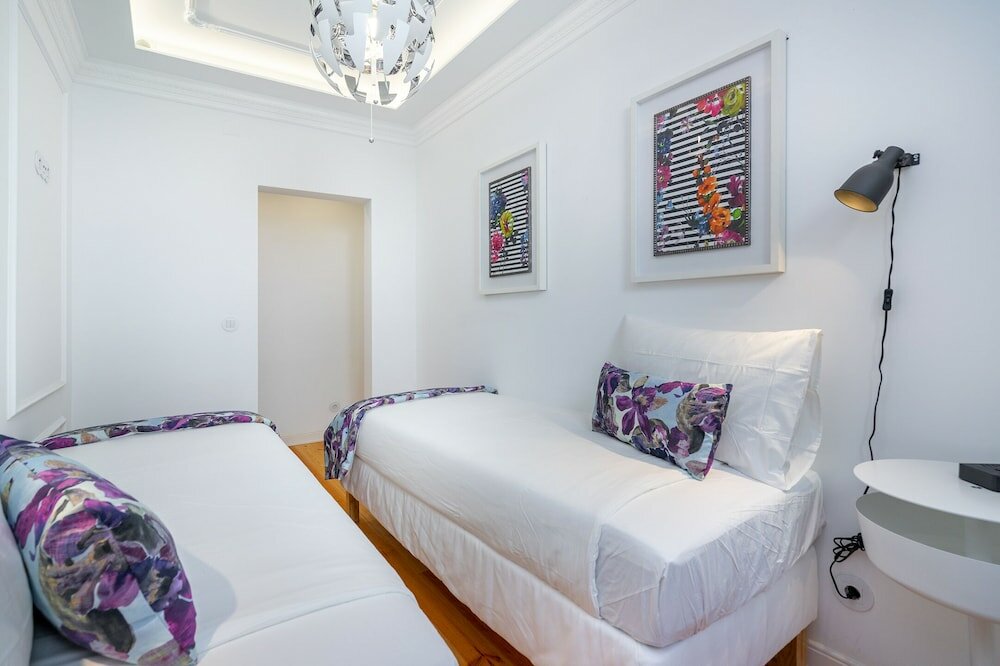 Фото Great Location & Family Apartment