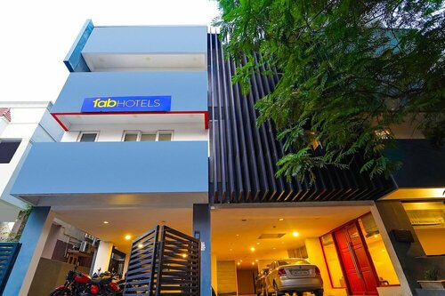 Fabhotel Welcome Inn