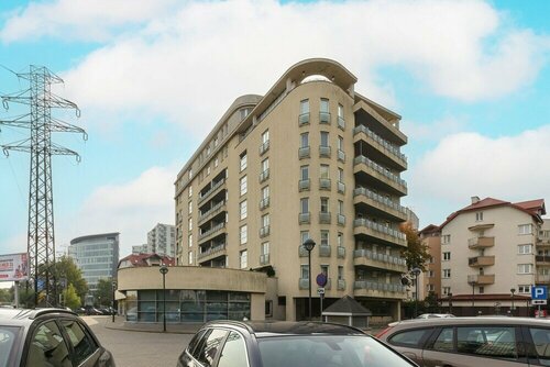 Cozy Apartment Near Airport by Renters