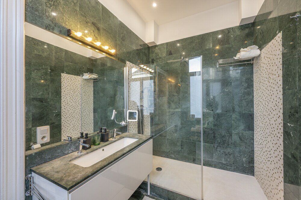 Фото Euro Edens Bed & Breakfast