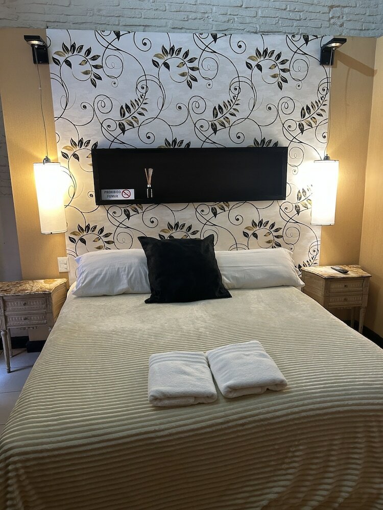 Фото Hotel Pasaje Solar