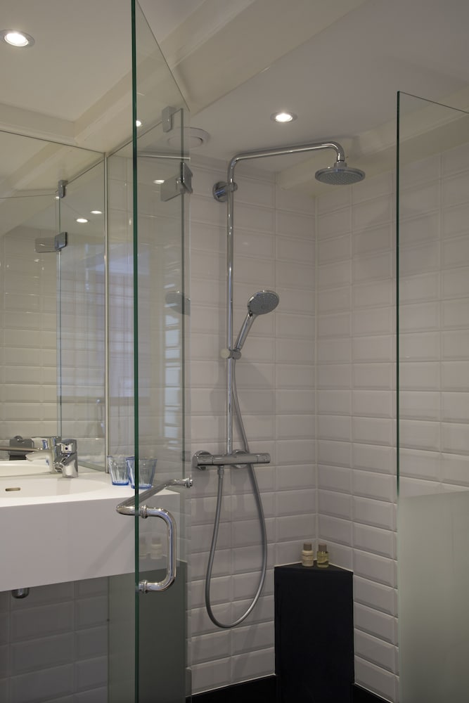 Фото Max Brown Hotel Canal District