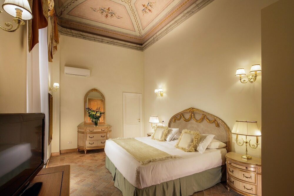 Hotel Eitch Borromini Palazzo Pamphilj, Rome, photo