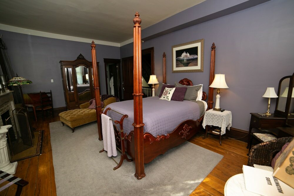 Фото Faunbrook Bed & Breakfast