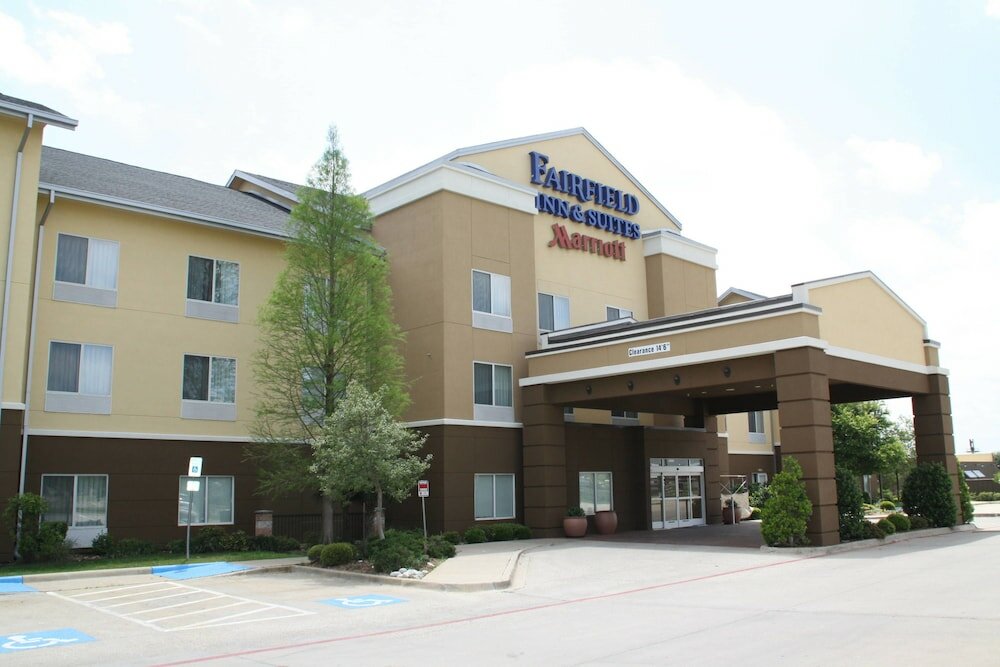 Фото Fairfield Inn and Suites by Marriott Denton