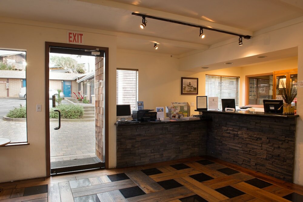 Фото Lighthouse Lodge And Cottages