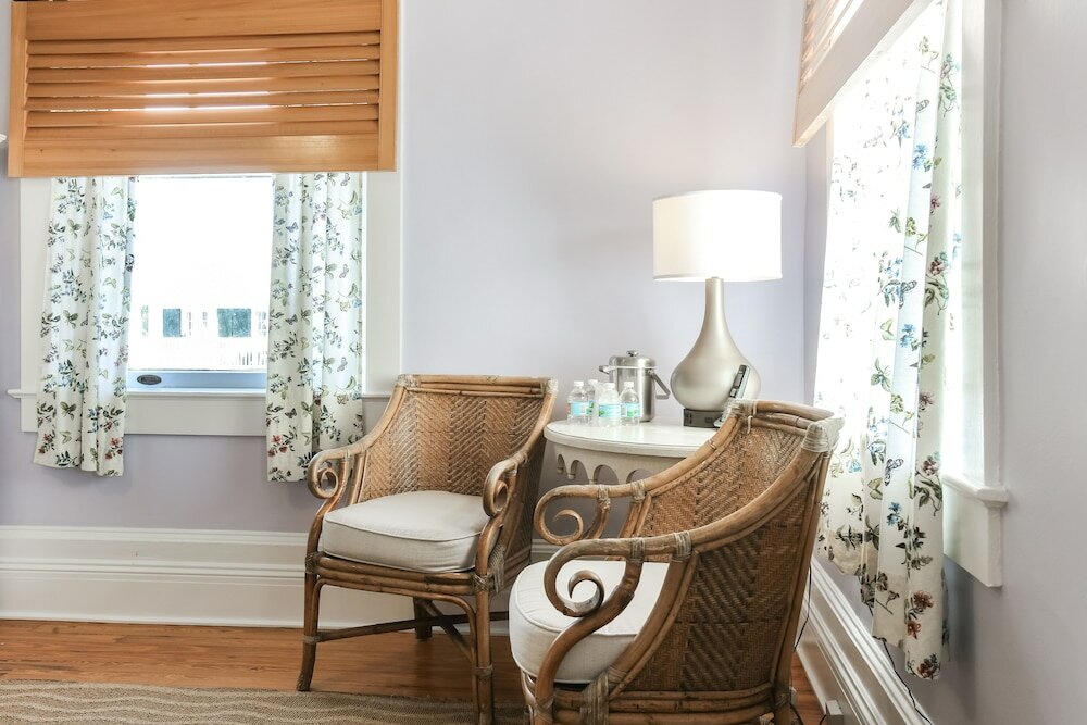 Фото Weatherstation Inn