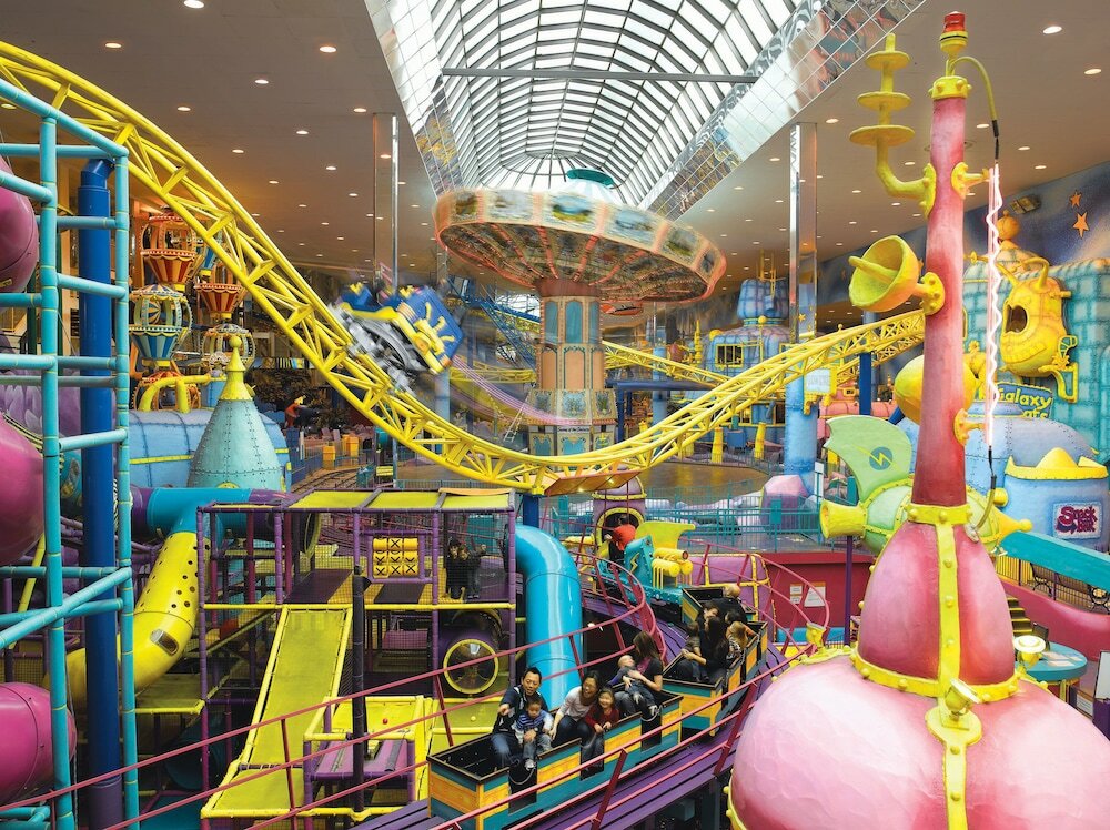 Фото West Edmonton Mall Inn