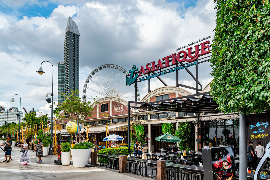 Amusement park Asiatique Sky, Bangkok, photo