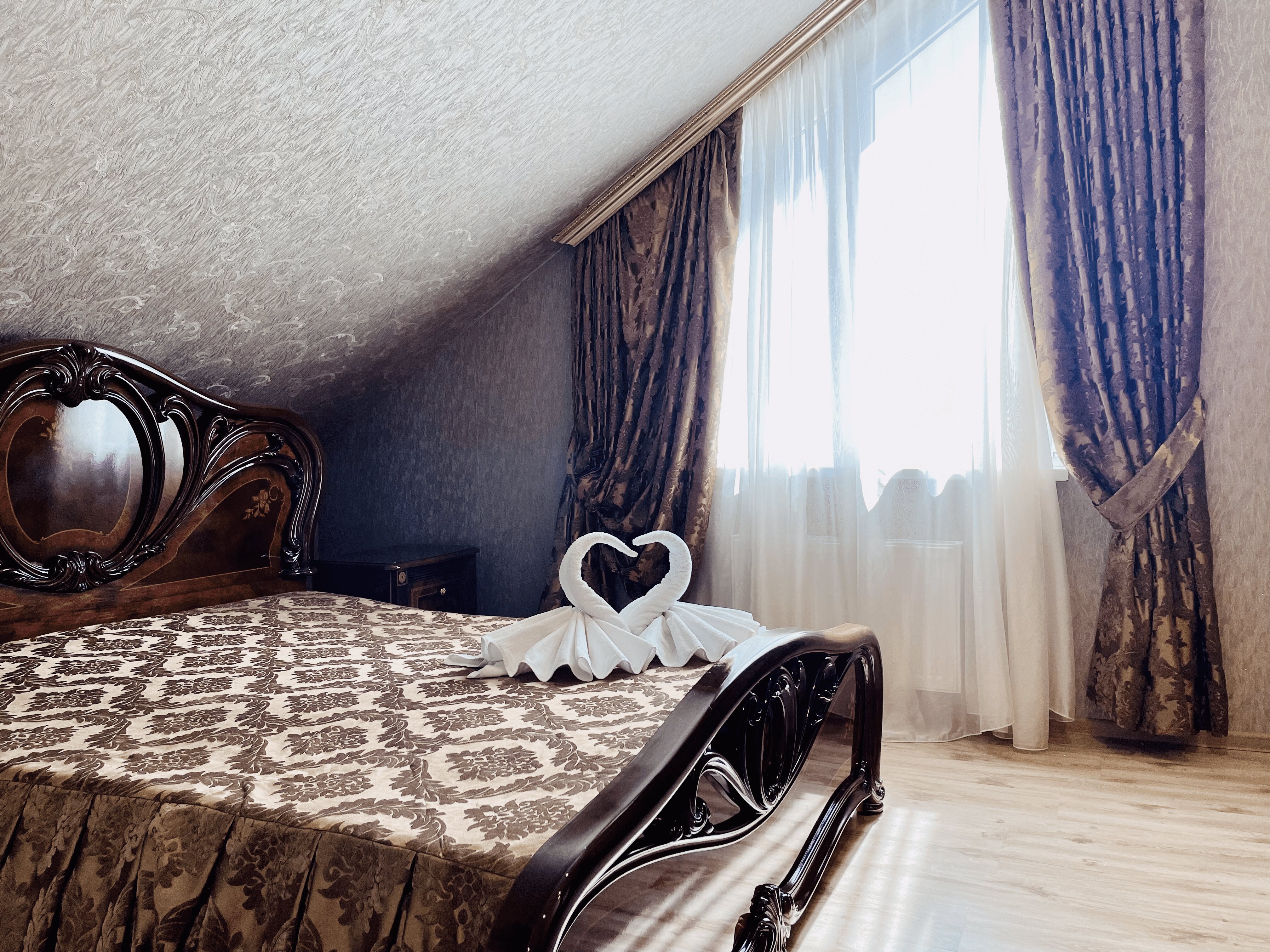 Фото Эллаиса