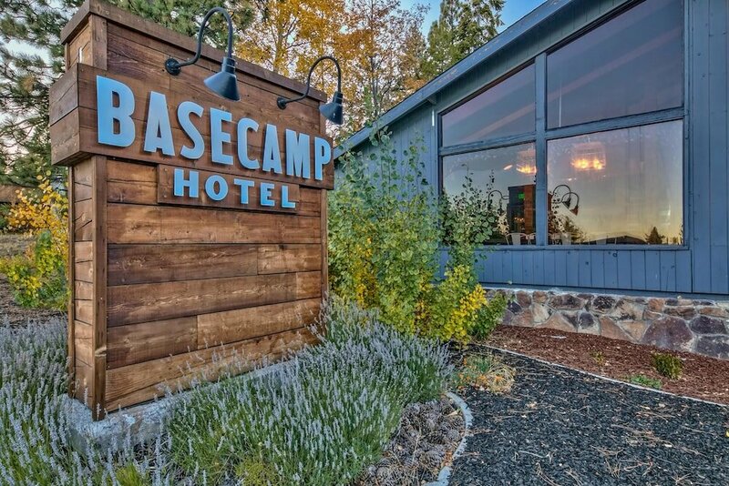 Гостиница Basecamp Tahoe City