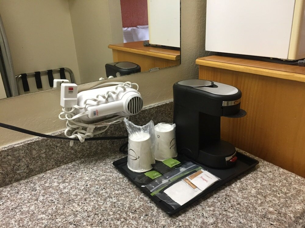 Фото Tiki Lodge Motel