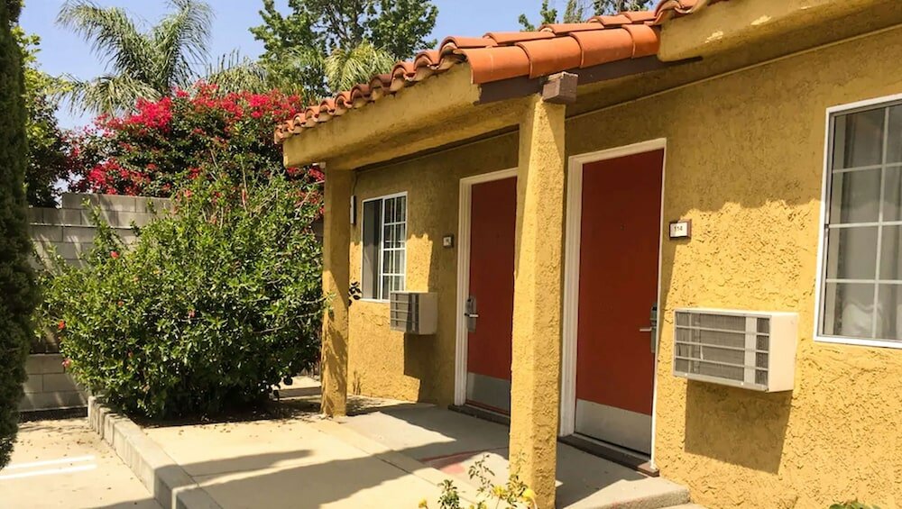 Фото Economy Inn Motel Sylmar