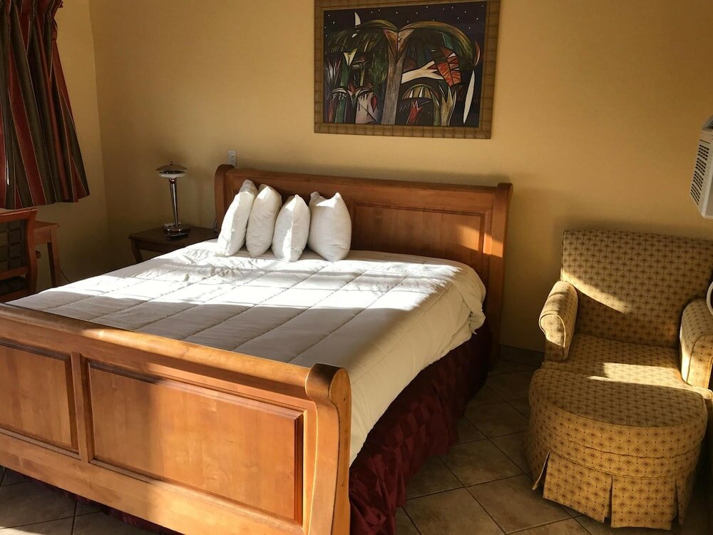 Фото Bayshore Inn Motel