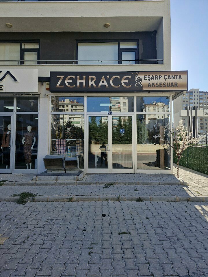 Clothing store Zehrace esarp, Konya, photo