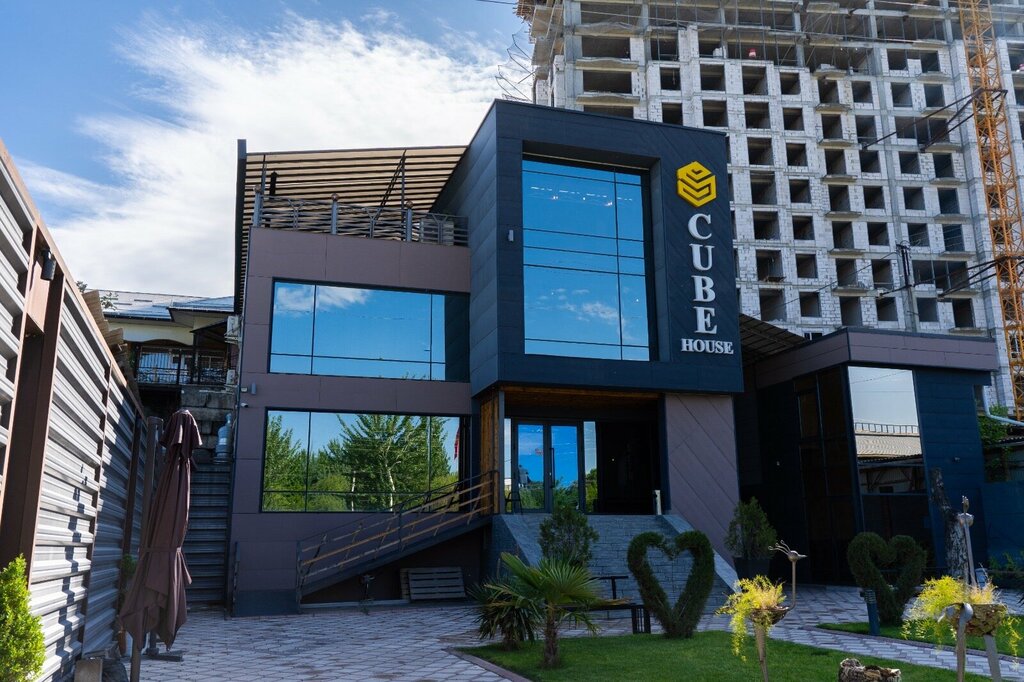 Hotel Cube House, Osh, photo