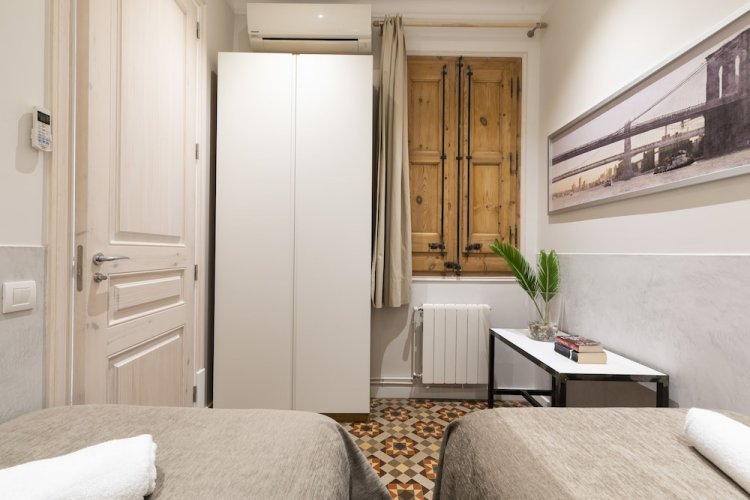 Фото Fuster Apartments by Aspasios