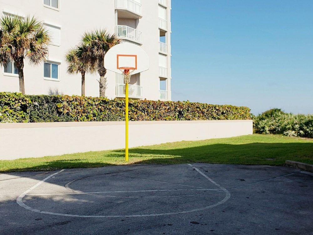 Фото Oceanique Resort by Capital Vacations