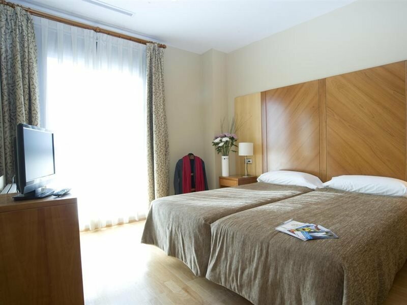 Фото Limehome Madrid Calle de Don Ramón de la Cruz