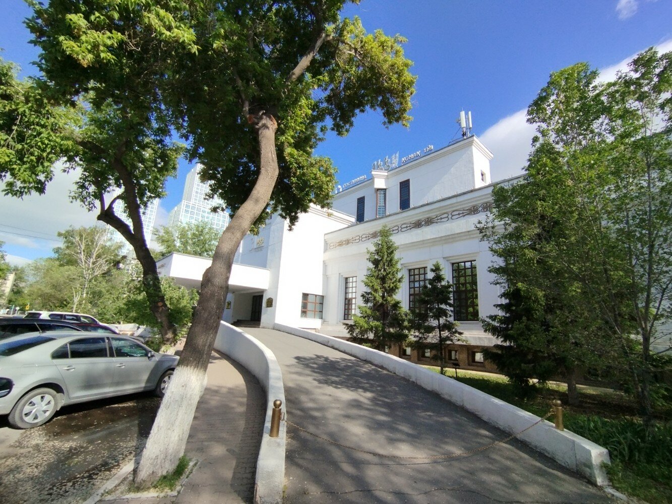 Фото отеля 2