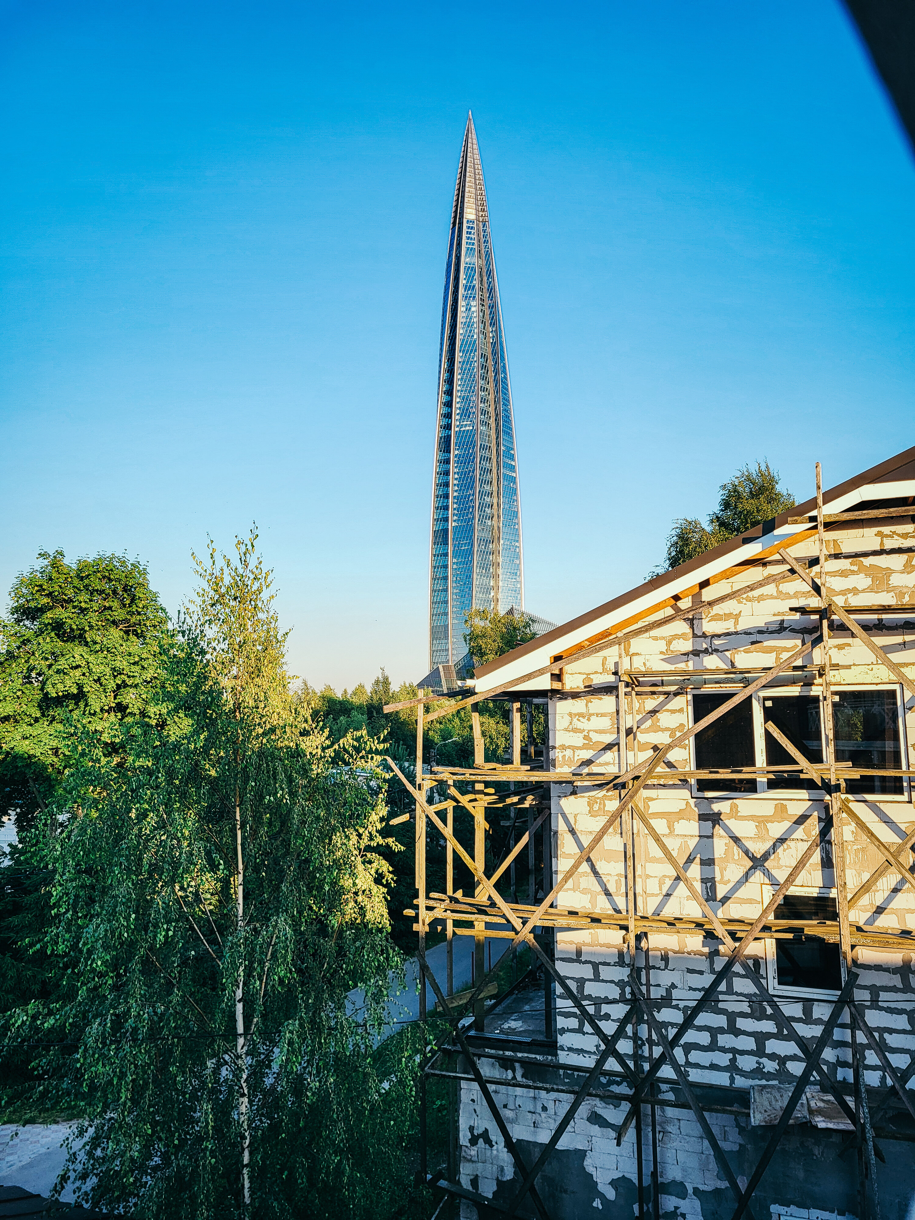 Фото Башни у башни