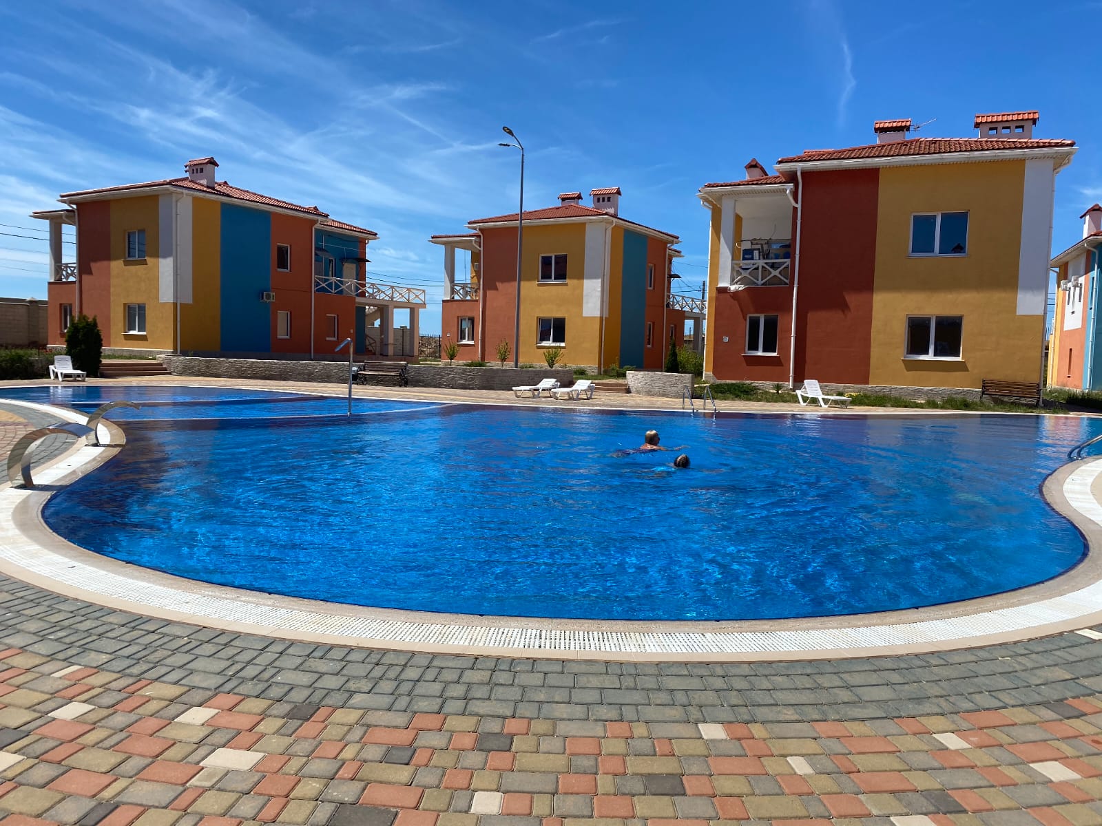 Фото отеля 1