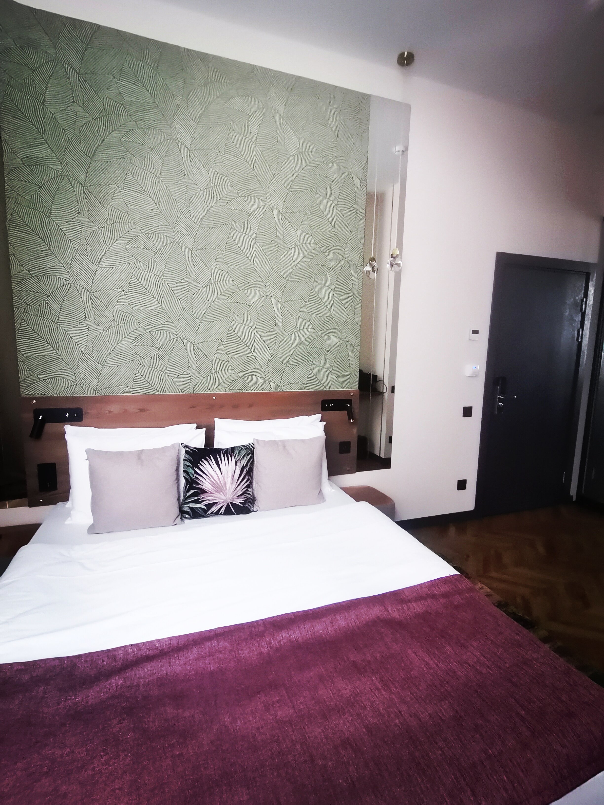 Фото Марипоса