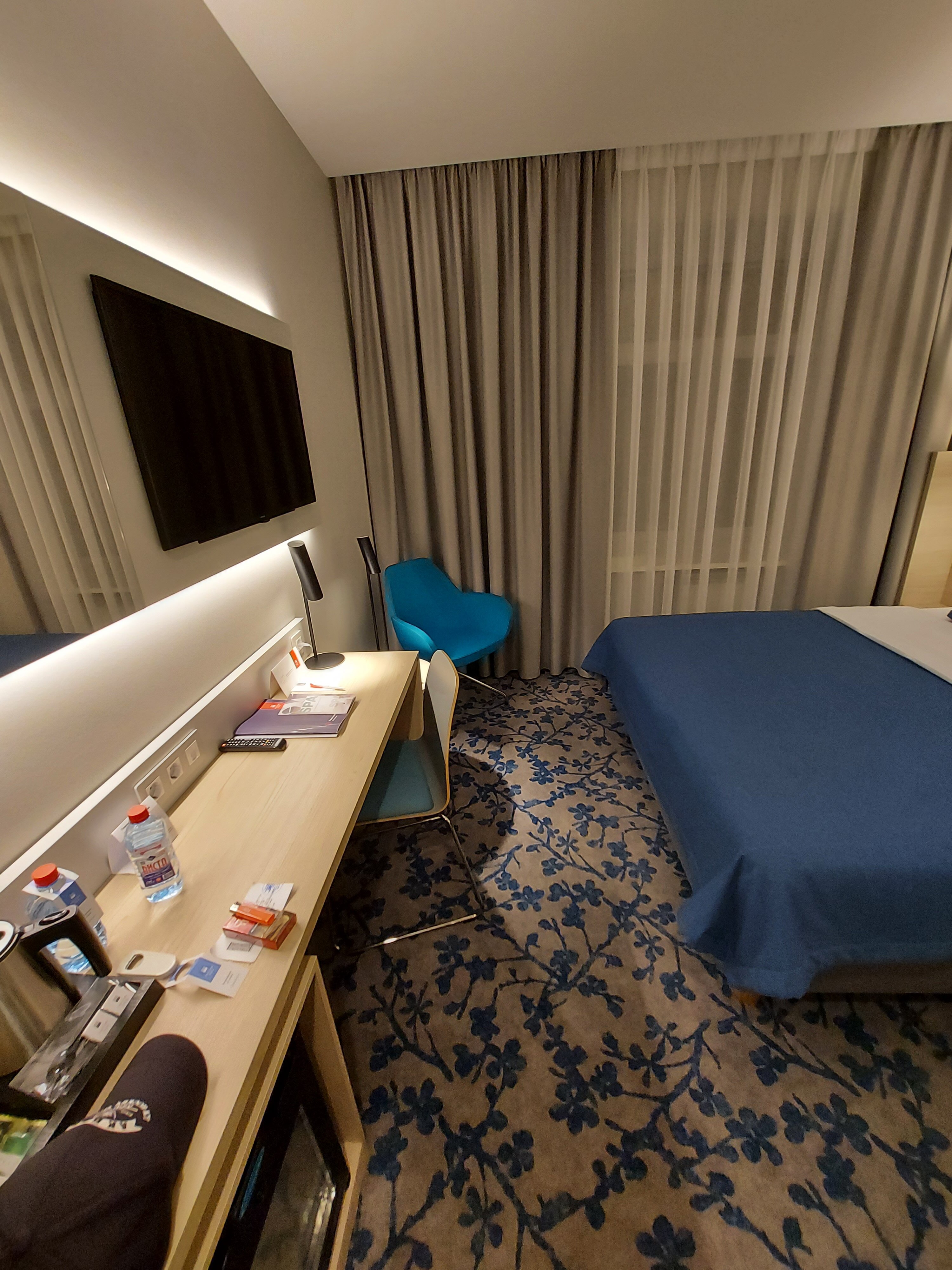 Фото Ост Вест Отель