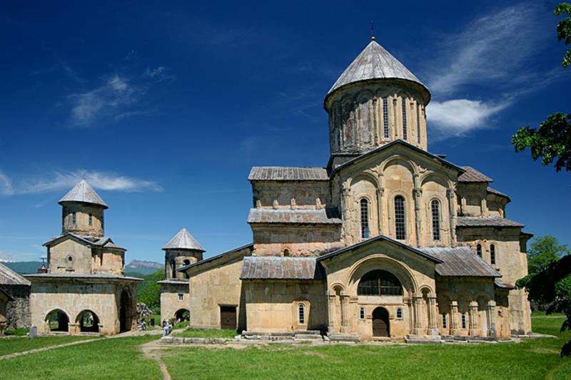 Фото Tskaltubo Plaza Hotel