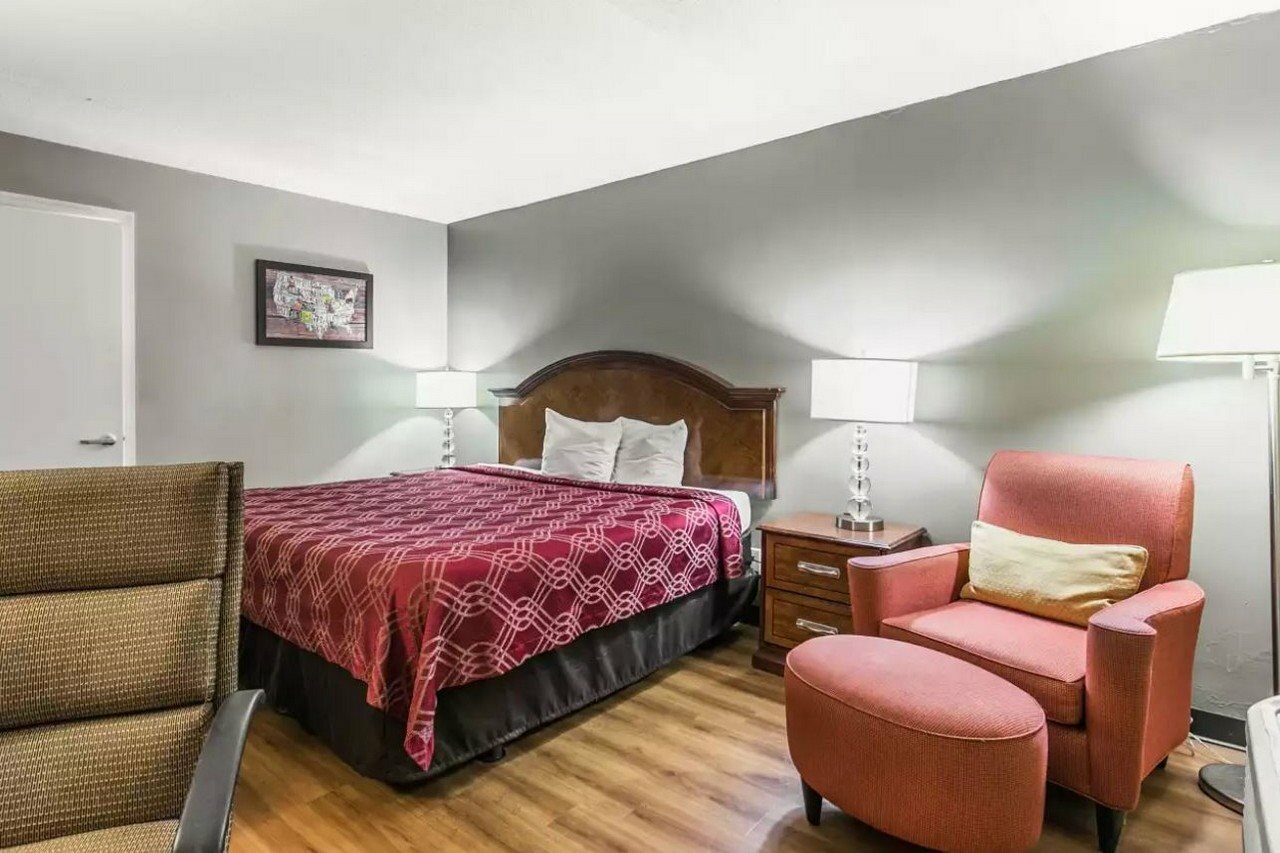 Фото Econo Lodge North