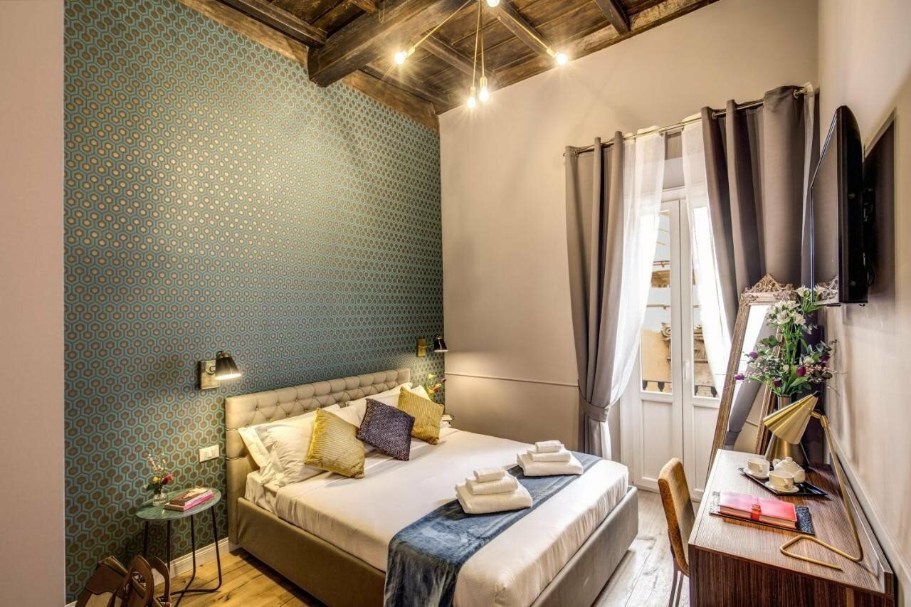 Фото Tree Charme Parliament Boutique Hotel