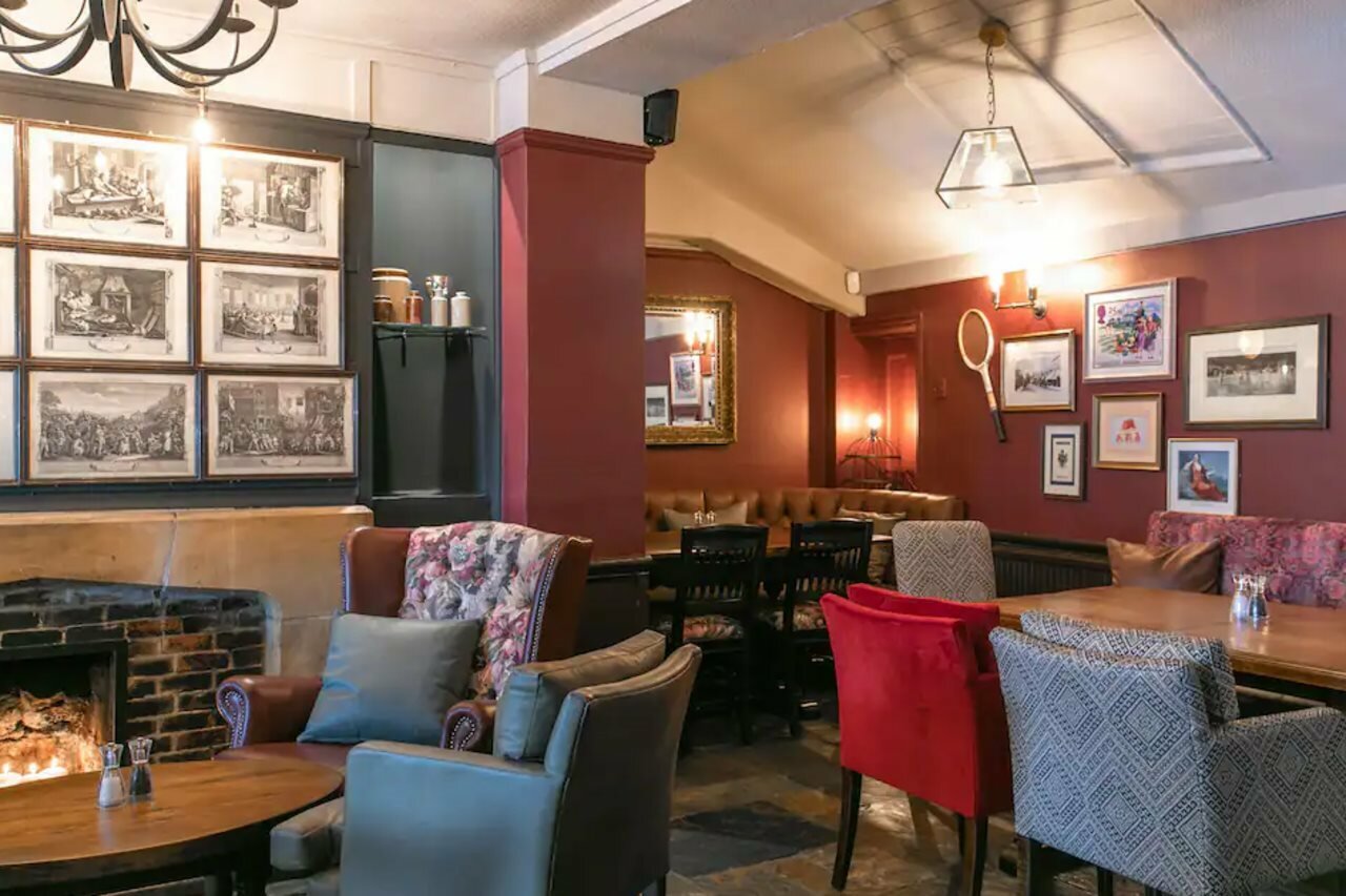 Фото The Rose & Crown Wimbledon