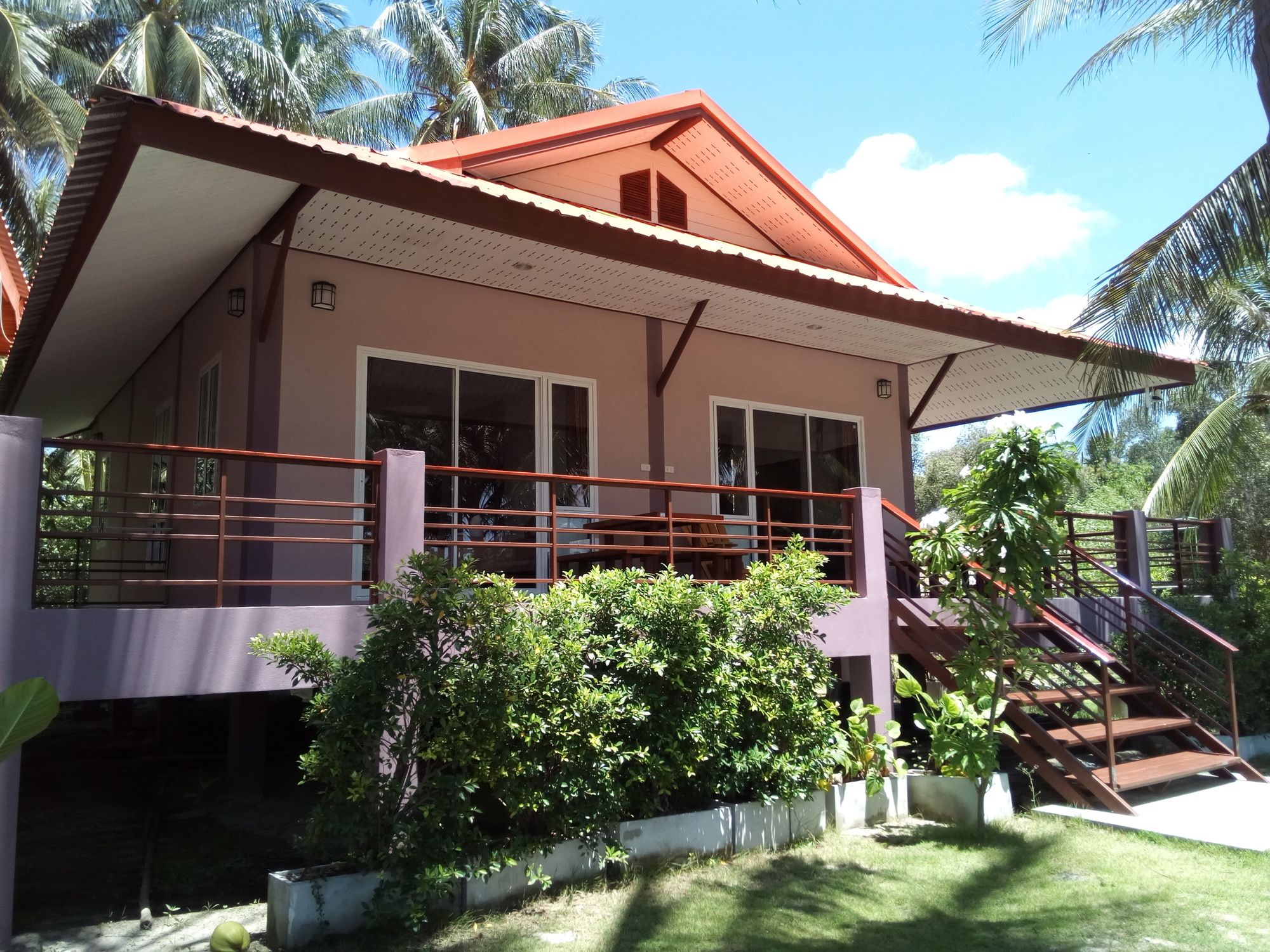 Фото The Ford Sunset Beach Resort